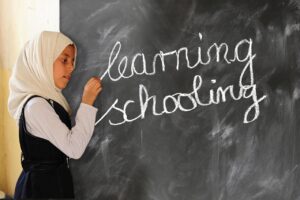 大学生のつむじが薄い原因と対策は？