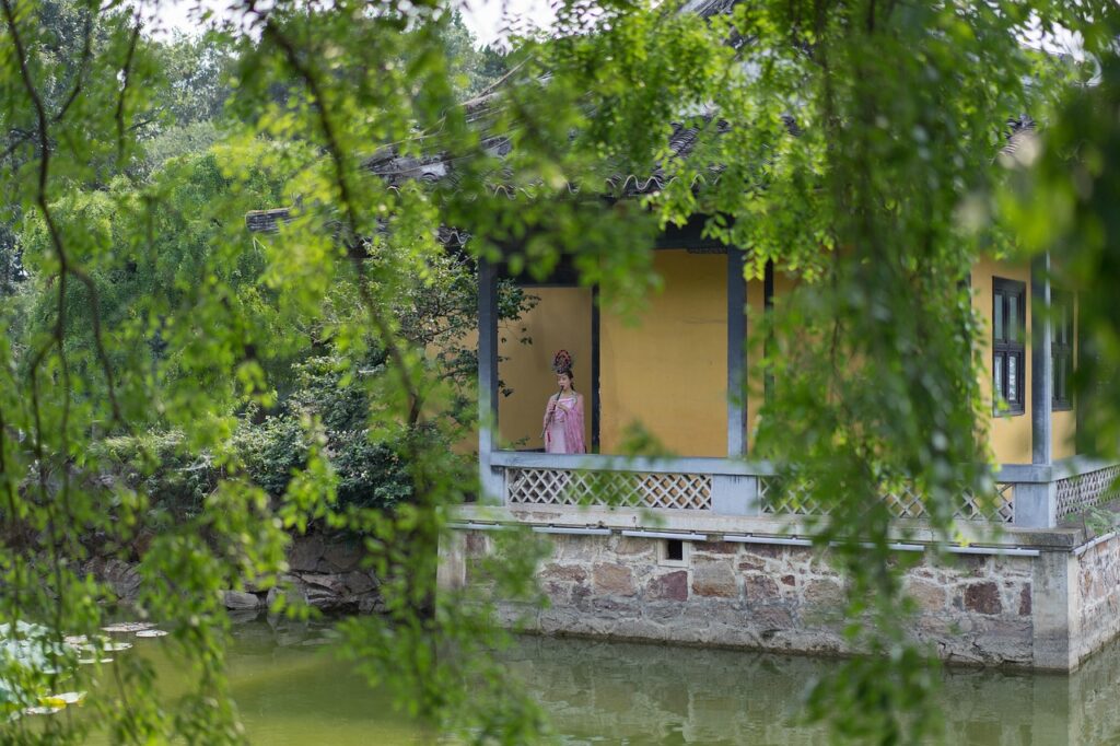 agaのつむじが気になる方へ、効果的な対策は？