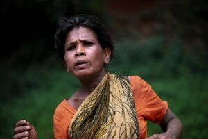 つむじを隠す髪型は女性にどんなスタイルが人気ですか？