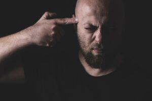 つむじハゲを隠す男性向けスプレーの効果とおすすめは？