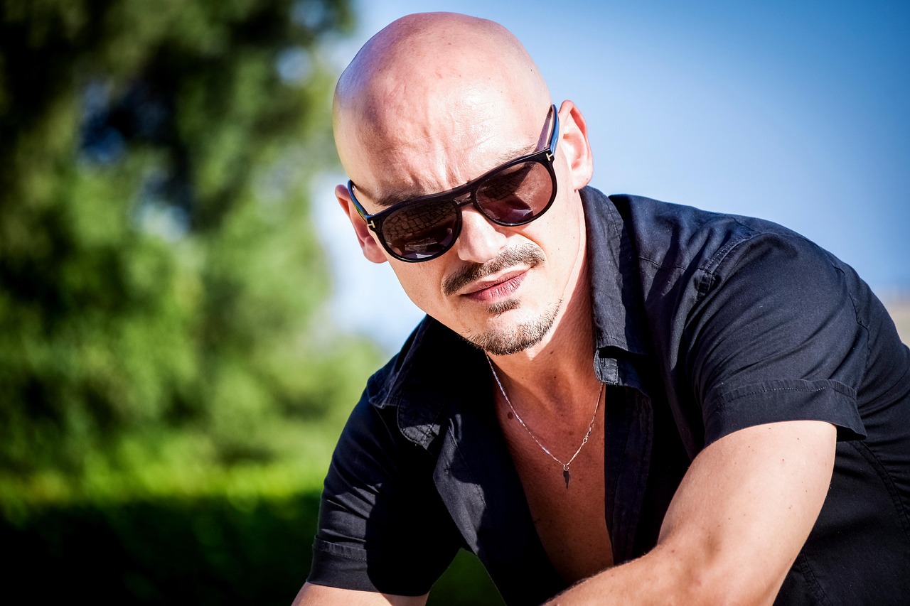 つむじハゲに悩むメンズにおすすめの増毛スプレーは？