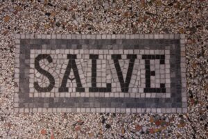 てっぺんの薄毛を忙しい朝にカバーする裏ワザとは？